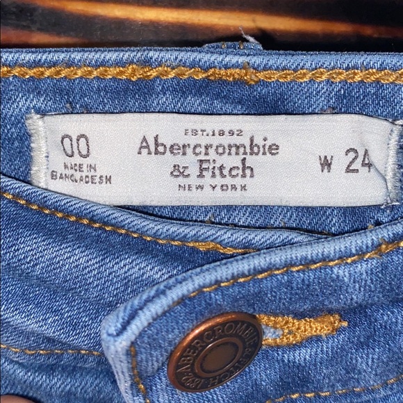 mid ride denim shorts - Picture 6 of 6